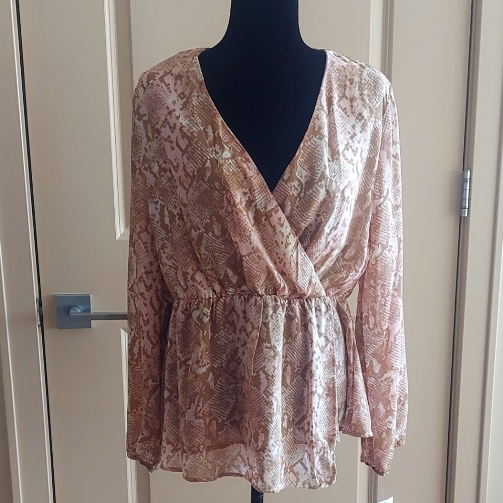 NWT Ophelia Roe Wrap Style Blouse  Size Large. Multicolored with Pink, Tan.